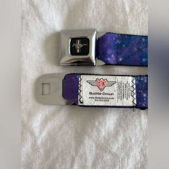 Buckle-Down Belt Ford Mustang Emblem NWOT - Picture 7 of 8